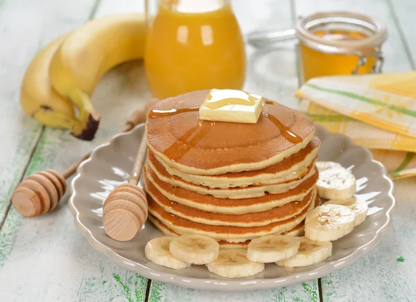 Pancakes with banana — Stock Photo, Image