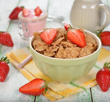 Çilek ile diyet pul