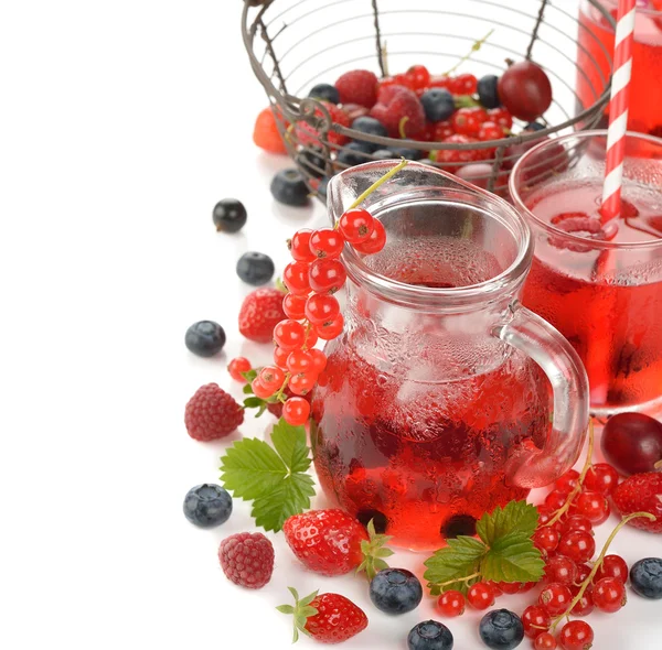 Refreshing berry drink — Stock Photo, Image