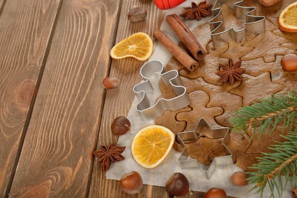 Zutaten zum Backen von Weihnachtsplätzchen Stockfoto