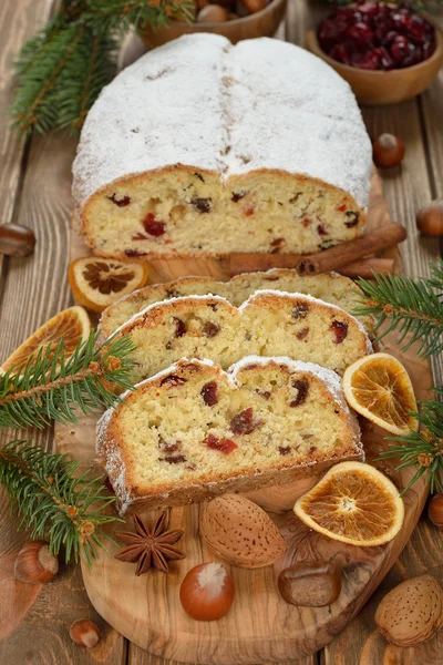 Hagyományos karácsonyi Stollen — Stock Fotó