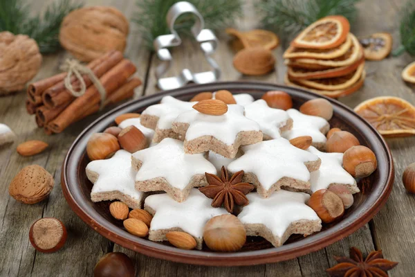 Galletas tradicionales de Navidad — Foto de Stock