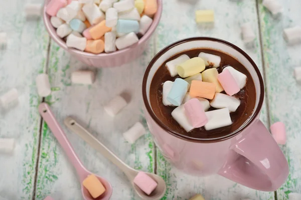 Chocolate quente com marshmallows — Fotografia de Stock