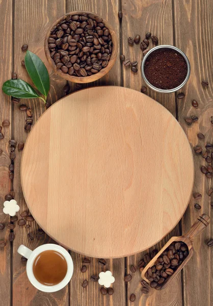 Espresso y granos de café — Foto de Stock