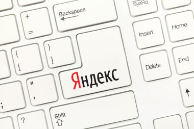 Beyaz kavramsal klavye - Yandex (anahtar logo ile)