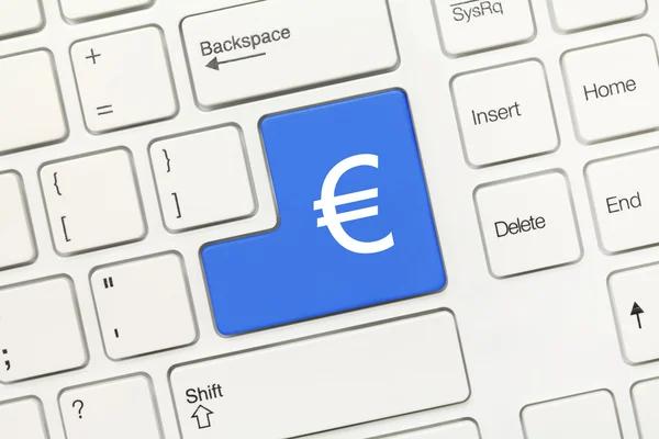 Keyboard konseptual putih - Kunci biru dengan simbol euro — Stok Foto