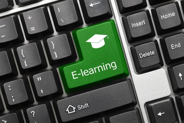Teclado conceitual - E-learning (tecla verde ) — Fotografia de Stock