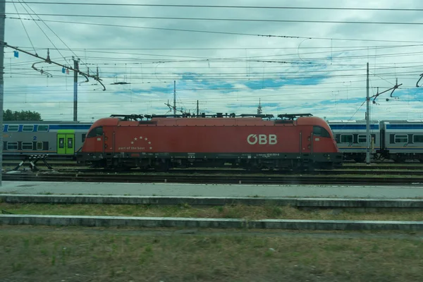 Италия Июня 2018 Железнодорожный Двигатель Obb Qbb Итальянской Трассе — стоковое фото