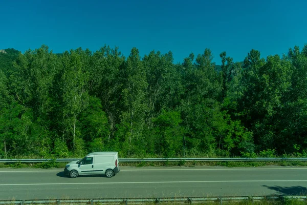 Italië Juni 2018 Witte Auto Aan Italiaanse Rand — Stockfoto