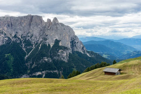 Italia Alpe Siusi Seiser Alm Con Sassolungo Langkofel Dolomite Antiguo —  Fotos de Stock
