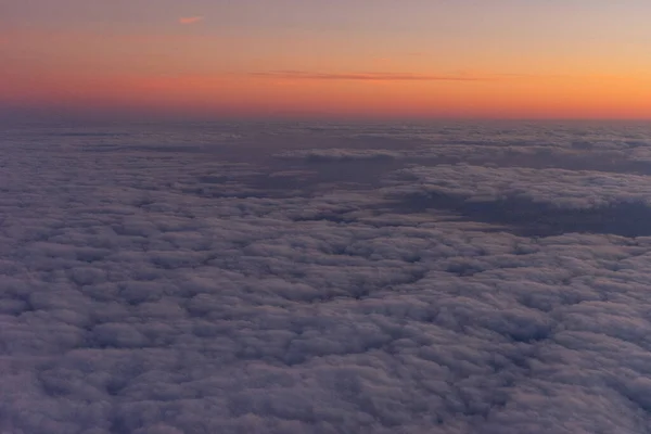 オランダ 雲の上の夕日 — ストック写真