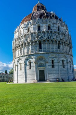 Pisa Baptistery Battistero di Pisa Piazza del Miracoli Duomo Meydanı, Camposanto Mezarlığı, Toskana, İtalya 'da sidik kulesi