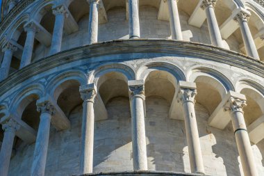 Piazza del Miracoli Duomo Meydanı, Toskana, İtalya 'daki Camposanto mezarlığı.