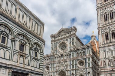 Santa Maria del Fiore Katedrali. Muhteşem Rönesans Kubbesi. Tasarımı Filippo Brunelleschi tarafından Floransa, İtalya 'da yapıldı.