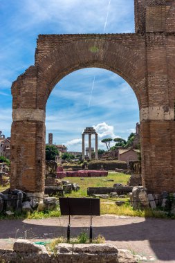 Roma 'daki Palatine Hill' deki Roma Forumundaki antik kalıntılar.