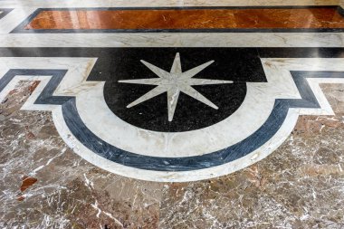 Mermer zeminde dizayn deseni