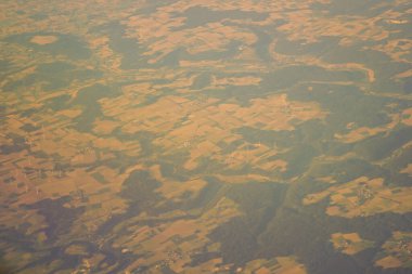 Venedik 'ten Schiphol, Avrupa' ya açılan bir uçak penceresinden görülen kara parçası.