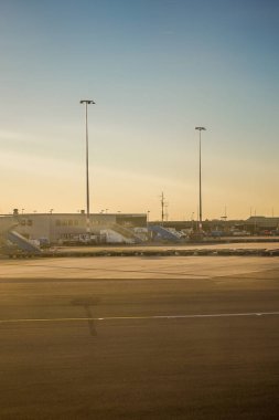 Venedik 'ten Schiphol, Avrupa' ya açılan bir uçak penceresinden görülen kara parçası.