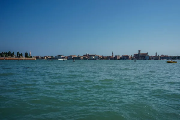 Europa Italia Venecia Barco Sobre Cuerpo Agua — Foto de Stock