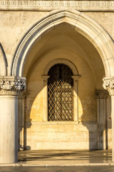Europa Włochy Wenecja Piazza San Marco Entrance Historic Building — Zdjęcie stockowe