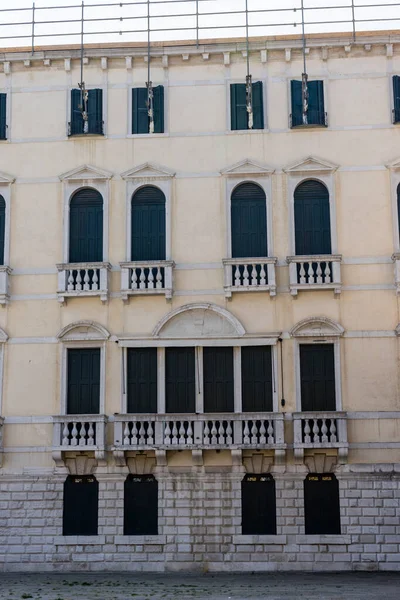 Europa Itália Veneza Grande Edifício Branco — Fotografia de Stock