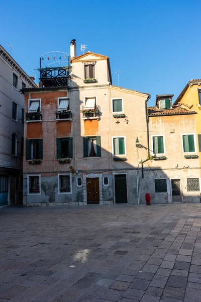 Europa Italië Venetië Een Close Van Een Straat Voor Een — Stockfoto