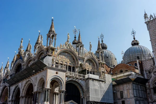 Avrupa Talya Venedik Piazza San Marco Katedralin Düşük Açılı Görüntüsü — Stok fotoğraf