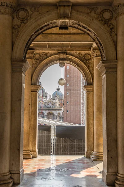 Italië Venetië Sint Markenbasiliek Zitting Van Geschiedenis — Stockfoto