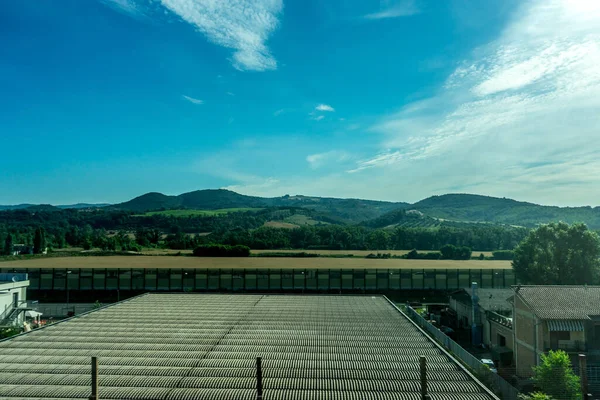 Campo Verde Del Villaggio Visto Durante Viaggio Treno Roma Firenze — Foto Stock