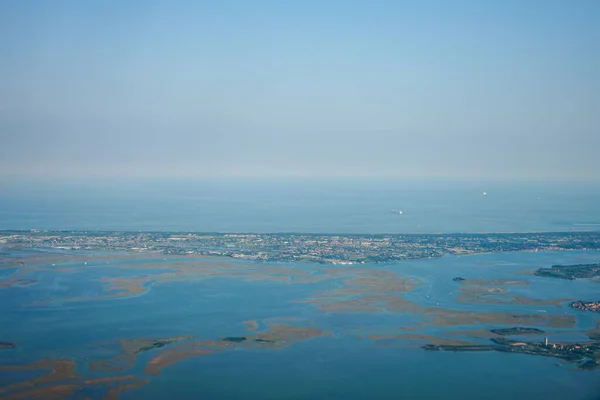 Italien Venedig Von Oben Gesehen Aus Dem Flugzeugfenster — Stockfoto