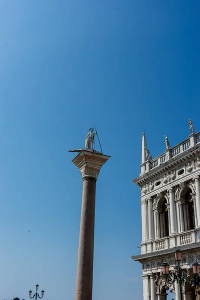 Itália Veneza Piazza San Marco São Teodoro Crocodilo — Fotografia de Stock