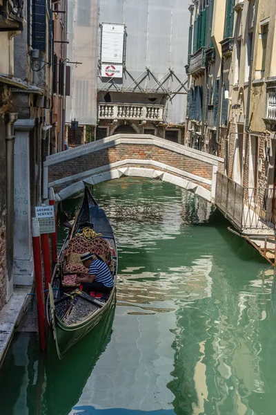 Bateau Gondole Sur Les Canaux Venise Italie — Photo