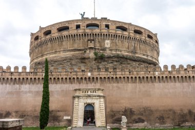 Roma, İtalya - 23 Haziran 2018: Roma, İtalya 'daki Hadrian Anıtmezarı Sant Angelo Kalesi