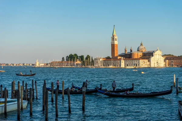 Venise Italie Juin 2018 Gondolas Amarré Près Place Saint Marc — Photo