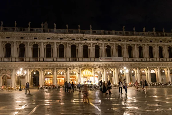 Veneza Itália Junho 2018 Noite Piazza San Marco Mark Clocktower — Fotografia de Stock