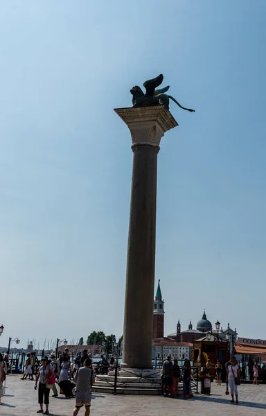 Veneza Itália Julho 2018 Leão Alado São Marcos Uma Coluna — Fotografia de Stock