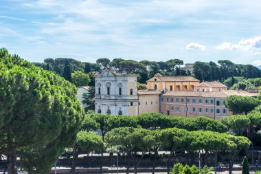 Roma, İtalya - 24 Haziran 2018: Aventine ve Palatine Hills arasındaki vadideki antik Circus Maximus kalıntıları, Roma 'daki Roma Forumu