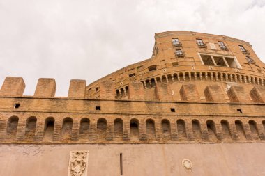 Roma, İtalya - 23 Haziran 2018: Roma, İtalya 'daki Hadrian Anıtmezarı Sant Angelo Kalesi
