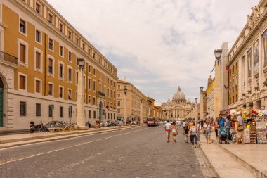 Roma, İtalya - 23 Haziran 2018: Aziz Peter Meydanı, Roma, İtalya