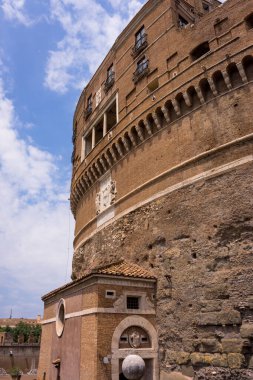 Roma, İtalya - 23 Haziran 2018: Roma, İtalya 'daki Hadrian Anıtmezarı Sant Angelo Kalesi
