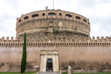 Roma, İtalya - 23 Haziran 2018: Roma, İtalya 'daki Hadrian Anıtmezarı Sant Angelo Kalesi