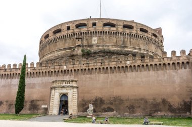Roma, İtalya - 23 Haziran 2018: Roma, İtalya 'daki Hadrian Anıtmezarı Sant Angelo Kalesi