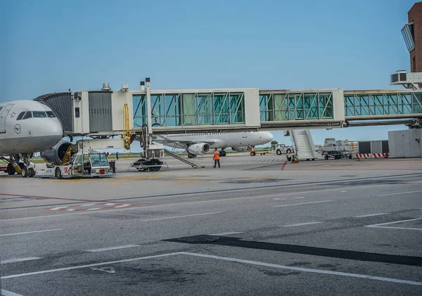 Venedig Italien Juli 2018 Der Cobus Und Die Lufthansa Flughafen — Stockfoto