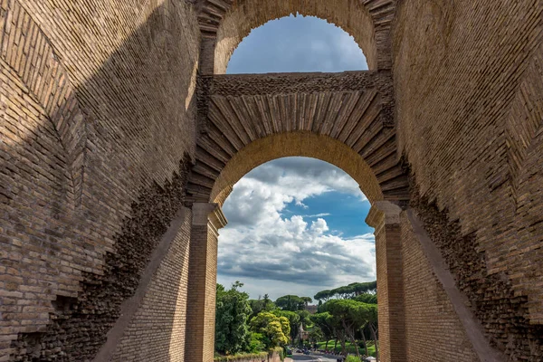 Roma Italia Junio 2018 Ruinas Del Foro Romano Vistas Través —  Fotos de Stock