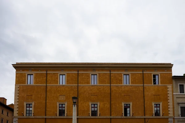 Roma Itália Junho 2018 Grande Edifício Rua Della Conciliazione Direção — Fotografia de Stock