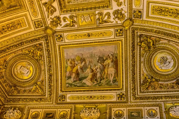 ローマ イタリア 6月2018 イタリアのローマにあるハドリアヌスの霊廟サンタンジェロ城の内部 — ストック写真