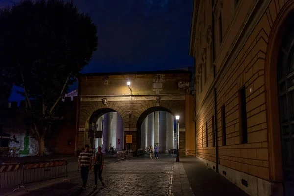 Watykan Włochy Czerwca 2018 Światła Oświetlone Poza Murami Watykanu Watykanie — Zdjęcie stockowe