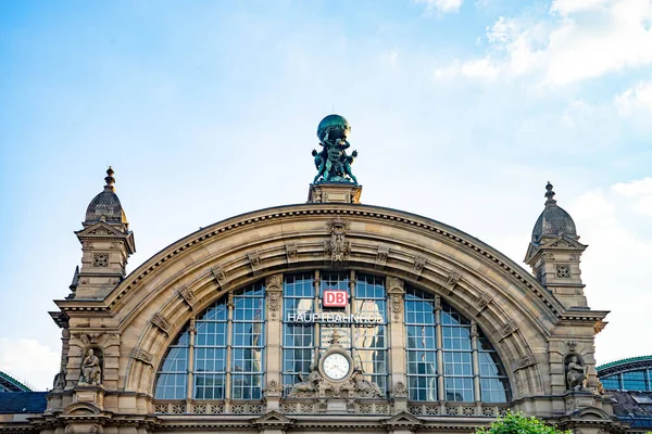 Frankfurt Duitsland Mei 2018 Zonsondergang Het Bahnhof Treinstation Frankfurt Duitsland — Stockfoto