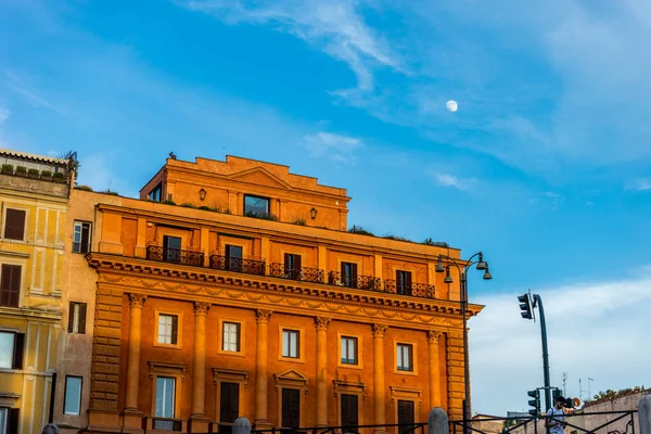 Rome Italie Juin 2018 Façade Ancien Bâtiment Orange Rome Italie — Photo