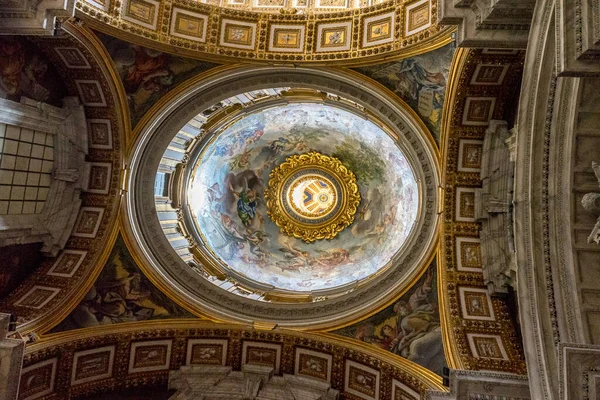 Vatican Italia Iunie 2018 Decorarea Cupola Tavan Bazilicii Sfântul Petru — Fotografie, imagine de stoc